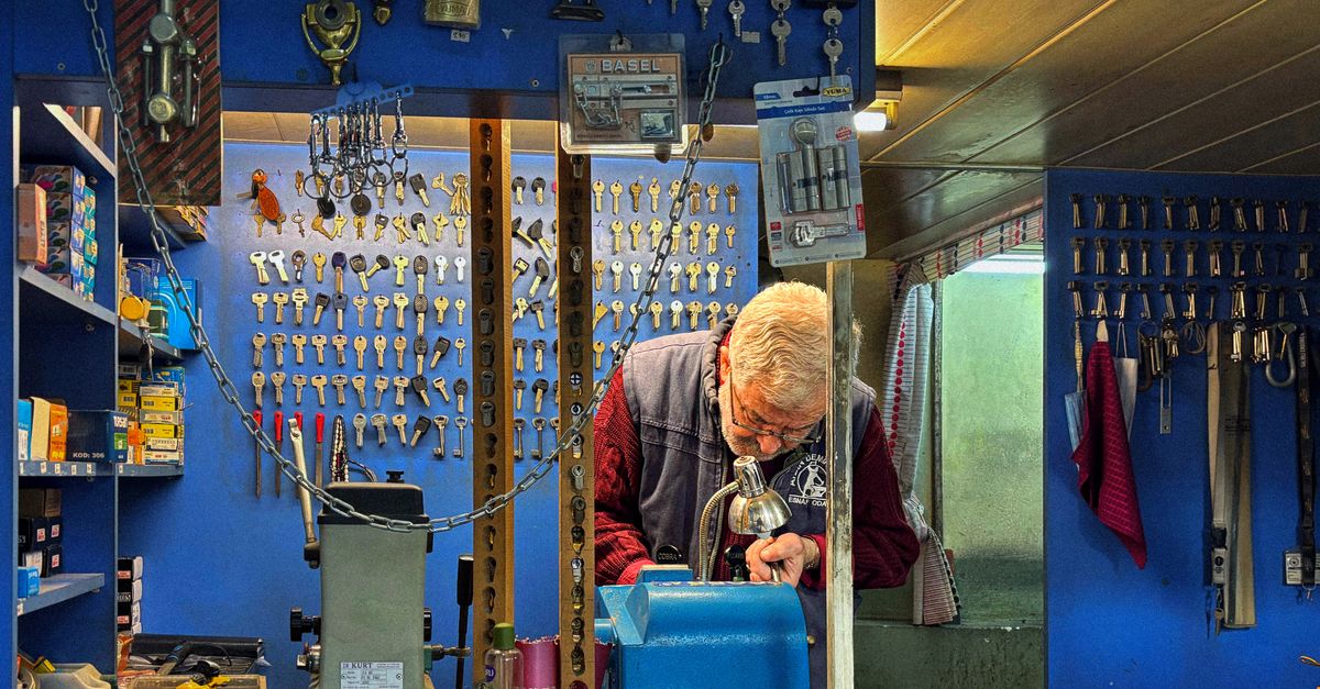 How Much Does a Locksmith Charge Per Hour in Queens? — Jack's Pro Locksmith